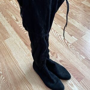 Charlies Black Leather Footwear